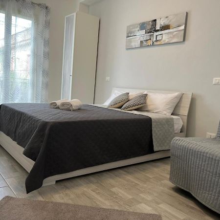 Bed and Breakfast Il Melograno Carini Exterior foto