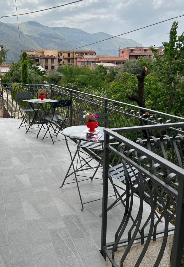 Bed and Breakfast Il Melograno Carini Exterior foto